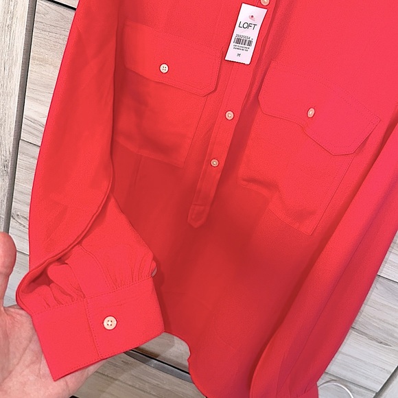 LOFT vibrant long sleeve blouse with button down neckline, brand new with tags - Picture 3 of 12